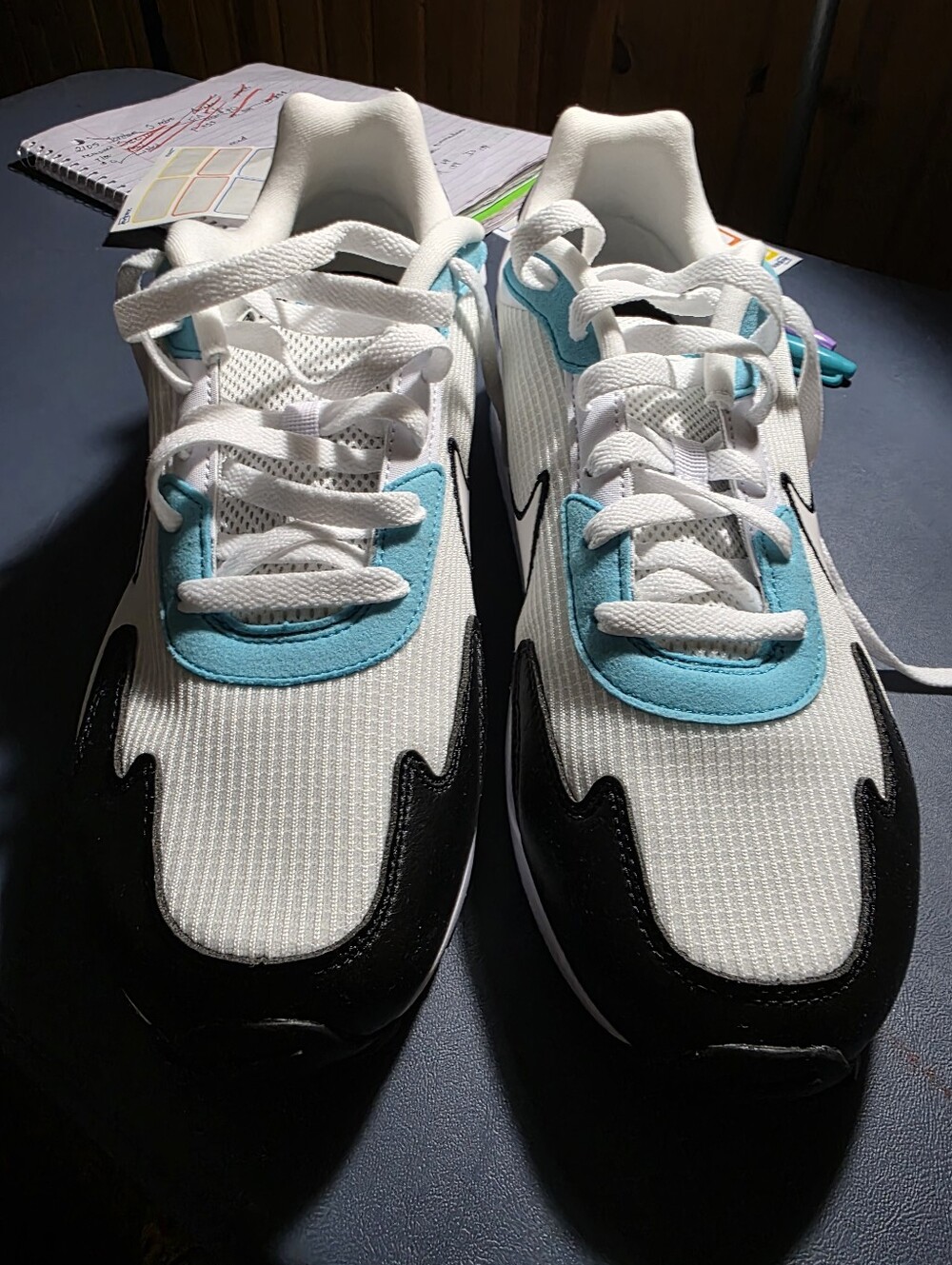 Nike Air Max Solo White and Teal Athletic Sneakers Size 11m.